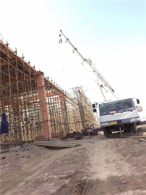 单县25 吨、50 吨吊车怎么选？多大重量 / 半径适合对应车型？